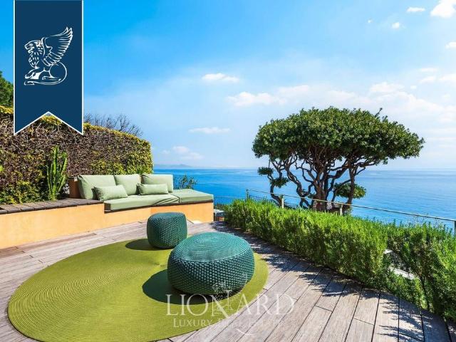 Villa Indipendente in vendita a Pineta di Arenzano, Arenzano