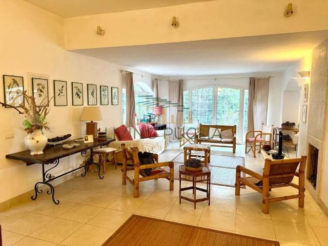 Villa Indipendente in vendita a Rosa Marina di Ostuni, Puglia