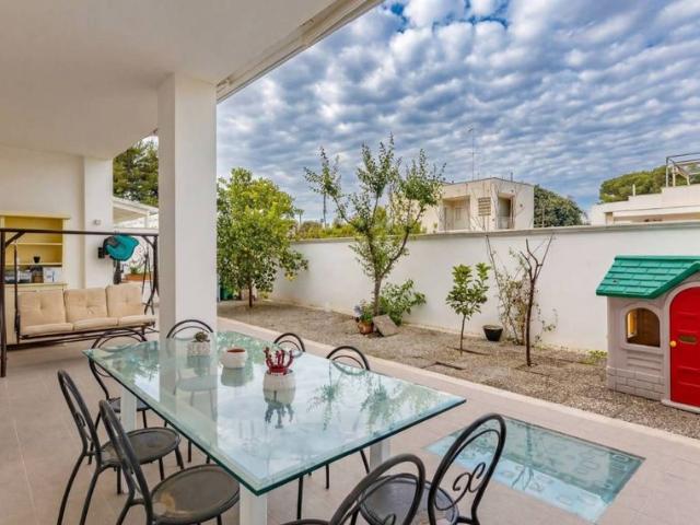 Villa Indipendente in vendita a Municipio 2, Puglia