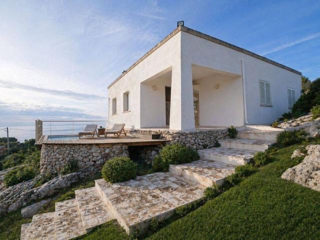 Villa Indipendente in vendita a Puglia, Lecce