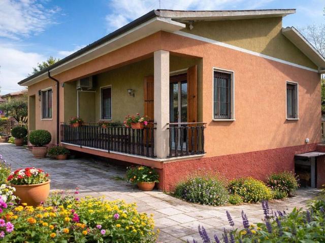 Villa Indipendente in vendita a Borghetto, Valeggio Sul Mincio