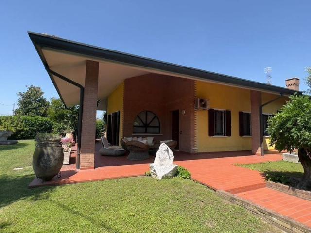 Villa Indipendente in vendita a Arteselle, Solesino