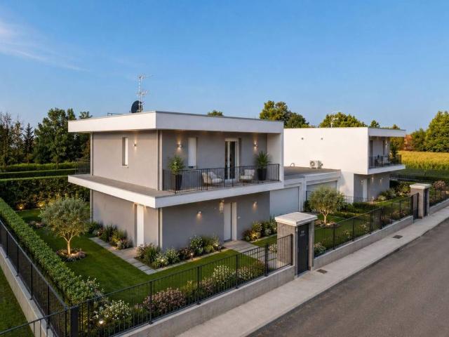 Villa Indipendente in vendita a San Zeno Naviglio, Lombardia
