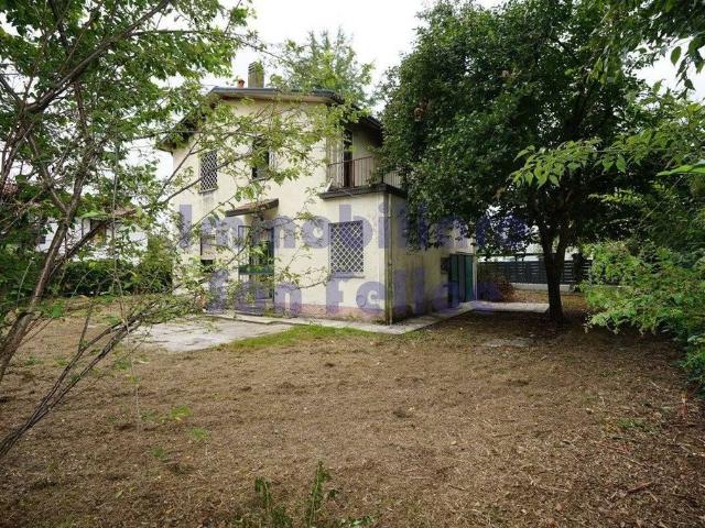 Villa Indipendente in vendita a Rovagnasco, Segrate