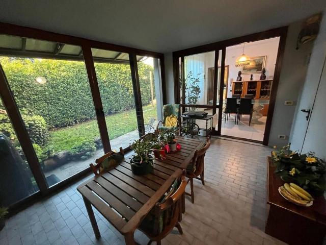 Villa Indipendente in vendita a Sant'Alessandro, Villasanta