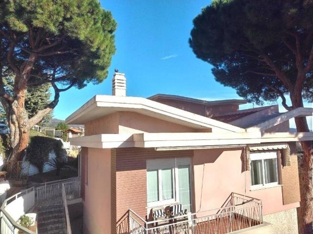 Villa Indipendente in vendita a Borghetto Santo Spirito, Liguria