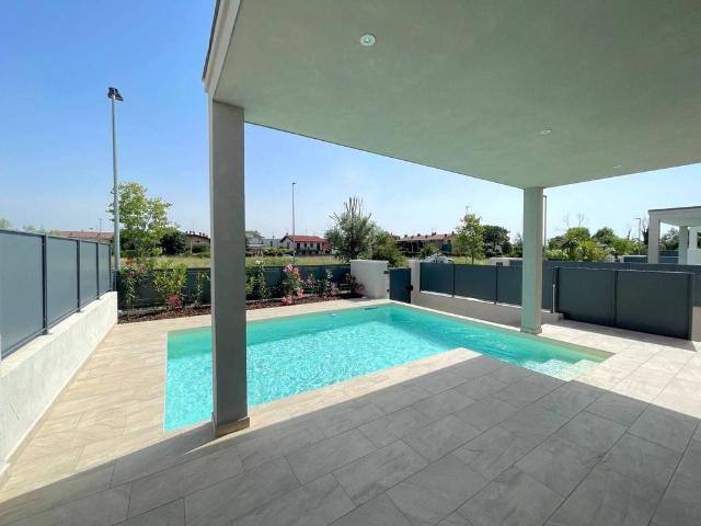 Villa Indipendente in vendita a Lugana, Sirmione