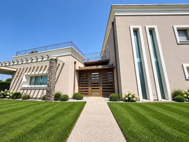 Villa Indipendente in vendita a Pievedizio, Mairano