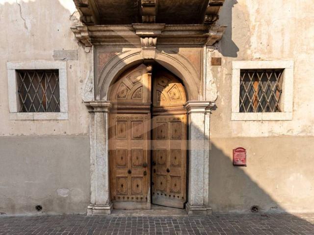 Villa Indipendente in vendita a Comunità della Vallagarina, Borgo Sacco