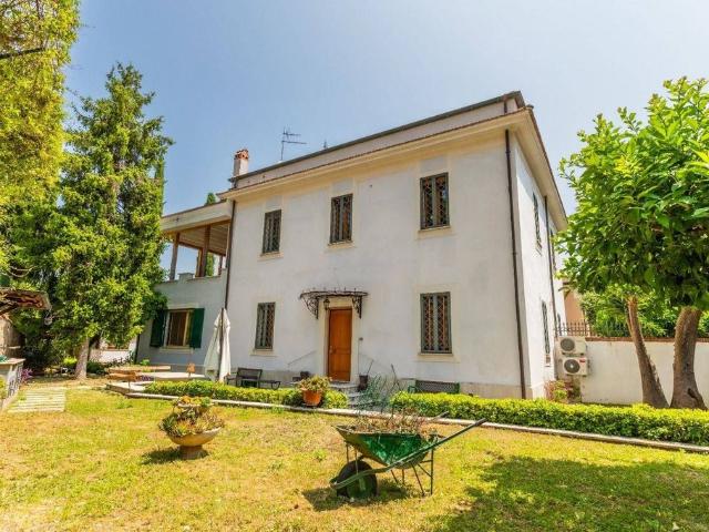 Villa Indipendente in vendita a Municipio Roma V, Roma Capitale