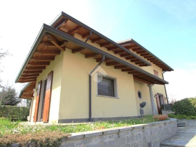 Villa Indipendente in vendita a Garbagnate Monastero, Lombardia