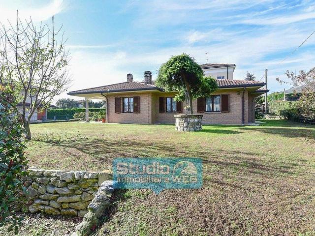 Villa Indipendente in vendita a Suello, Lombardia