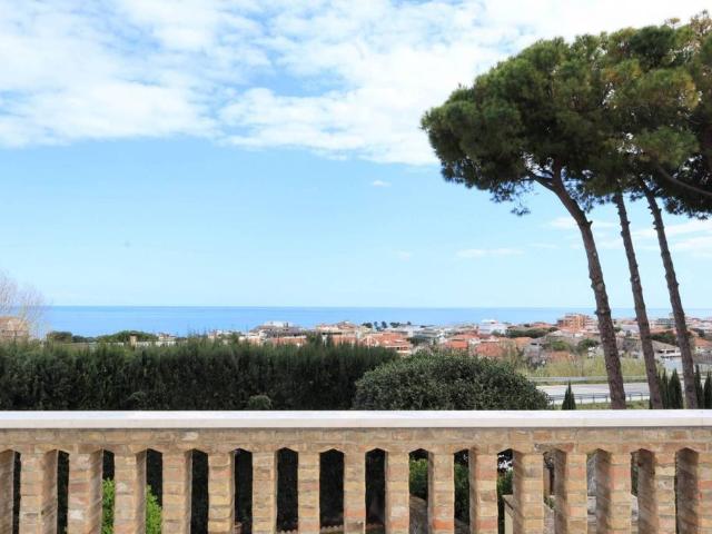 Villa Indipendente in vendita a Quartiere dei poeti, Pineto