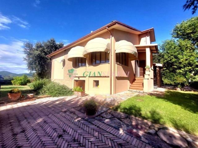 Villa Indipendente in vendita a Suvereto, Toscana
