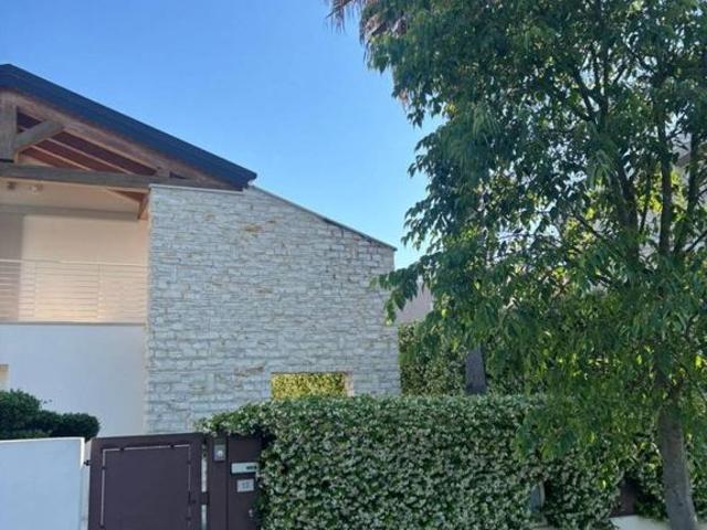 Villa Indipendente in vendita a Montegrotto Terme, Veneto
