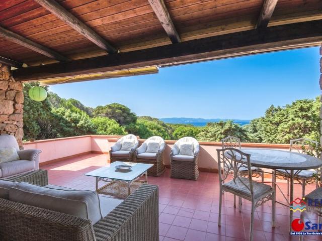 Villa Indipendente in vendita a Capo Testa, Santa Teresa Gallura