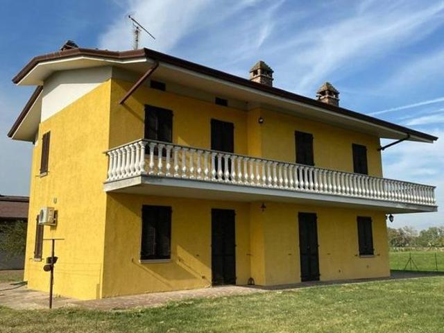 Villa Indipendente in vendita a Montichiari, Lombardia