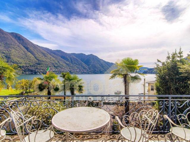 Villa Indipendente in vendita a Moltrasio, Lombardia