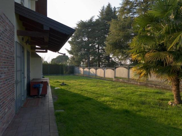 Villa Indipendente in vendita a Bodio Lomnago, Lombardia