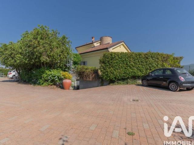 Villa Indipendente in vendita a Albenga, Liguria