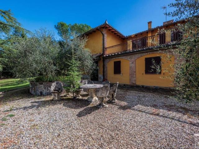 Villa Indipendente in vendita a San Piero in Barca, Castelnuovo Berardenga
