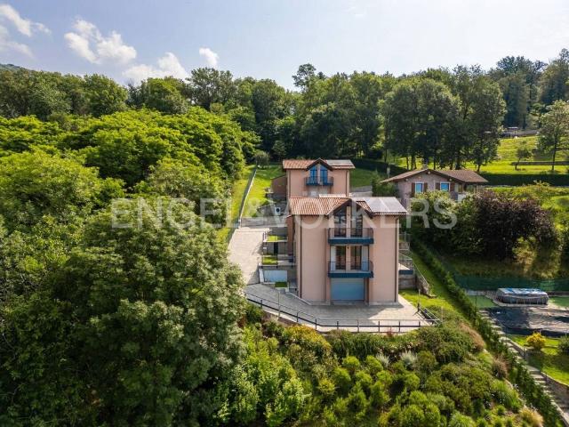 Villa Indipendente in vendita a Comunità Montana Valli del Verbano, Gavirate