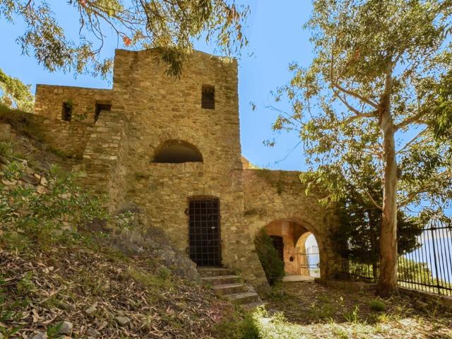 Villa Indipendente in vendita a Campello Sul Clitunno, Umbria