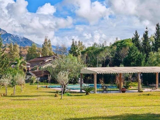 Villa Indipendente in vendita a Capaccio, Campania