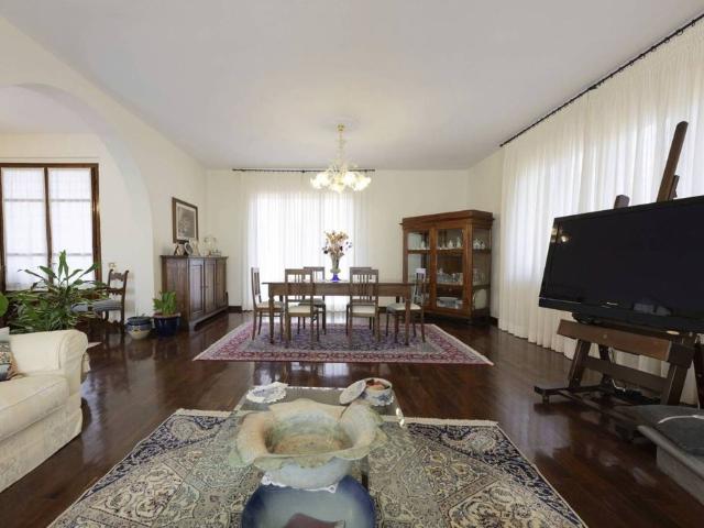 Villa Indipendente in vendita a Vaiano, Toscana