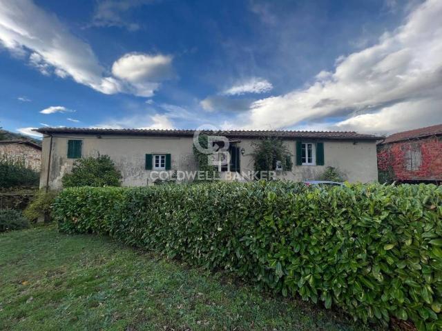 Villa Indipendente in vendita a Pozzuolo, Bagni Di Lucca Ponte