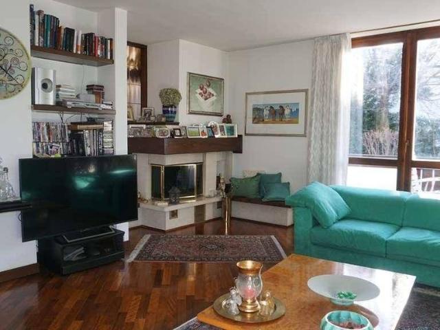 Villa Indipendente in vendita a Territorio Val d'Adige, Trento