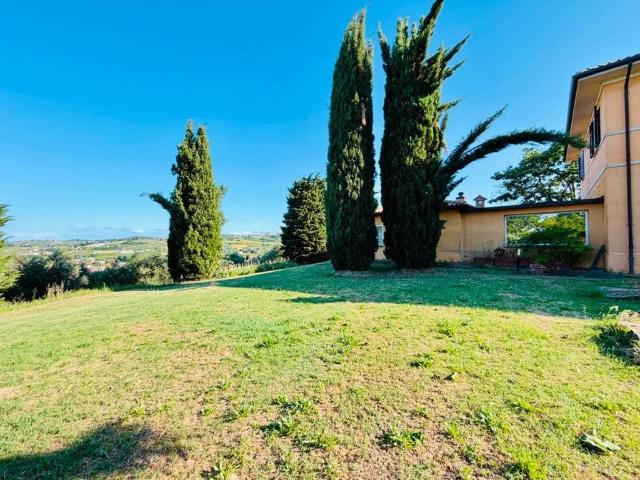 Villa Indipendente in vendita a Unione dei comuni Valle del Savio, Cesenà