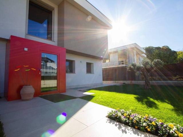 Villa Indipendente in vendita a Pozzo, San Giovanni Lupatoto