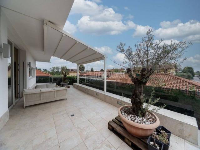 Villa Indipendente in vendita a San Fiorano, Villasanta