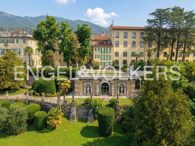 Villa Indipendente in vendita a Comerio, Lombardia