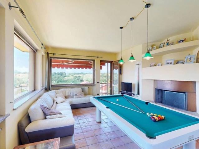 Villa Indipendente in vendita a Mezzomerico, Novara