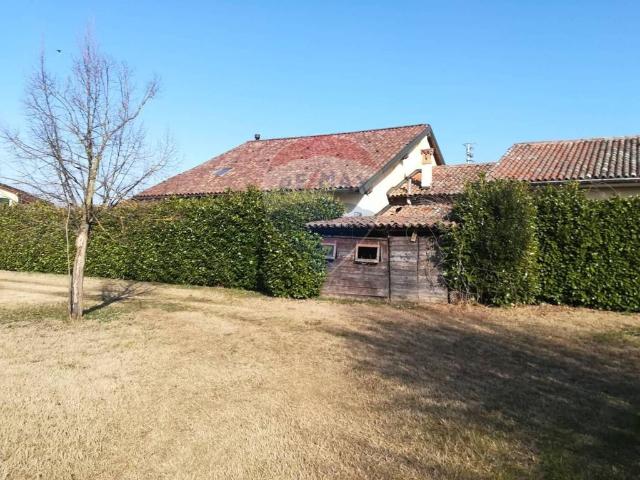Villa Indipendente in vendita a Torre D'isola, Lombardia
