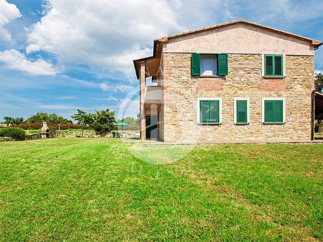 Villa Indipendente in vendita a Monteverdi Marittimo, Toscana