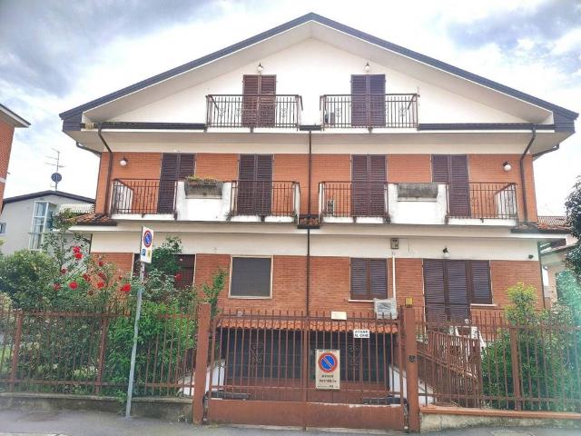 Villa Indipendente in vendita a Quartiere Pasubio, Cesano Boscone