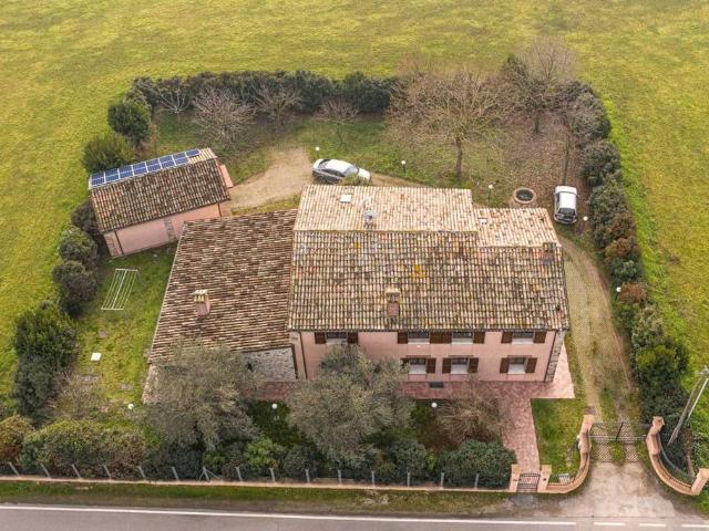 Villa Indipendente in vendita a Santarcangelo di Romagna, Rimini