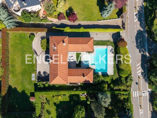 Villa Indipendente in vendita a Ronchi, Gallarate