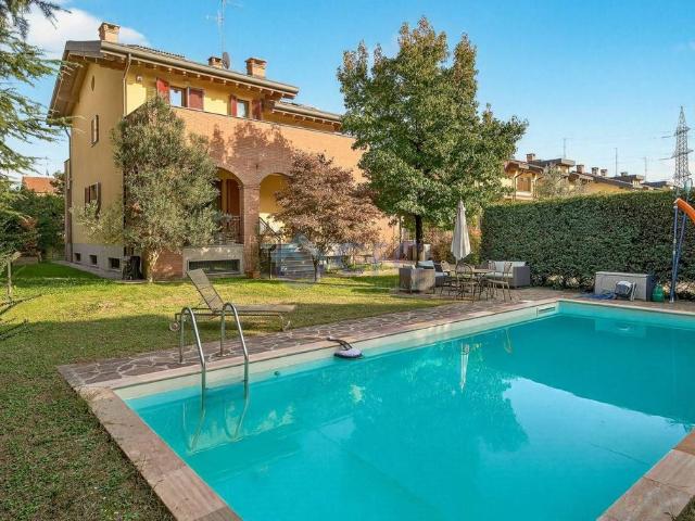 Villa Indipendente in vendita a Moncucco, Brugherio