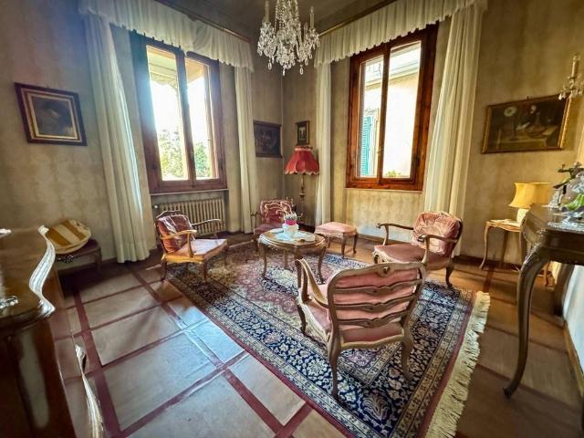 Villa Indipendente in vendita a Gallo, Montecatini Terme