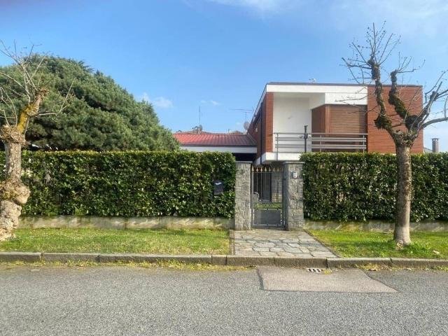 Villa Indipendente in vendita a Piemonte, Torino