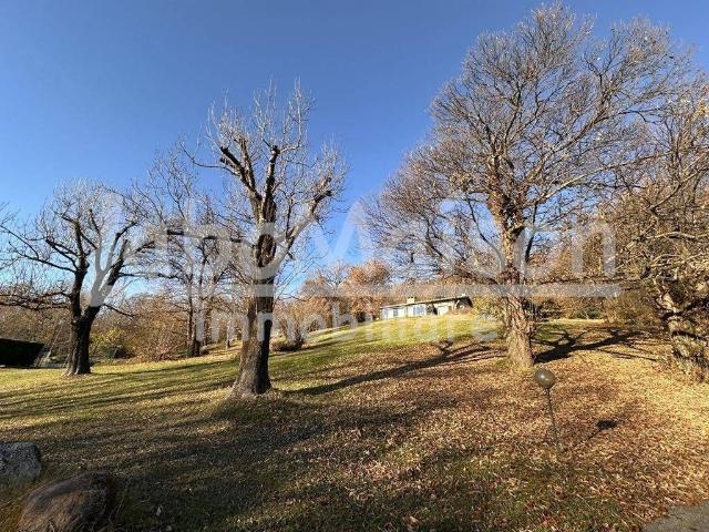 Villa Indipendente in vendita a Comunità Montana Valli del Verbano, Gavirate