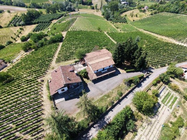Villa Indipendente in vendita a Piemonte, Asti