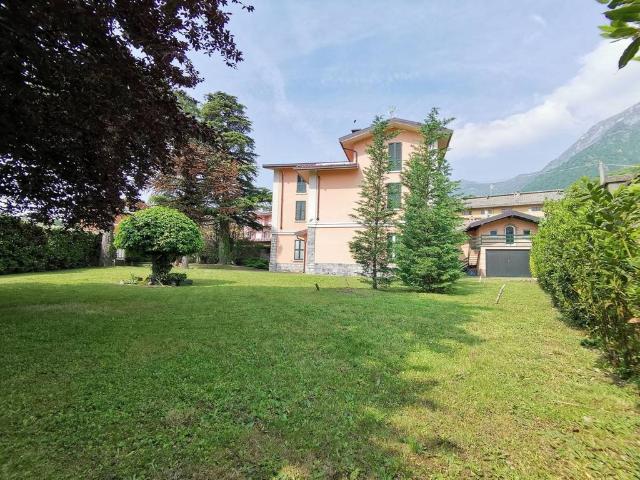 Villa Indipendente in vendita a Civate, Lecco