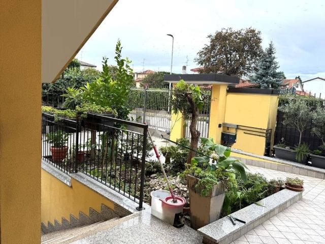 Villa Indipendente in vendita a Cassina de' Pecchi, Milano