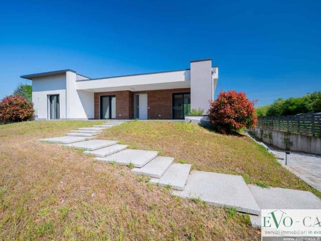 Villa Indipendente in vendita a Magnago, Lombardia