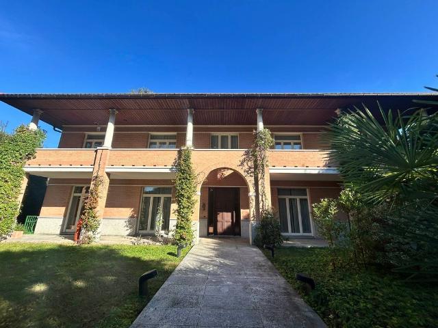 Villa Indipendente in vendita a Bignanico, Como